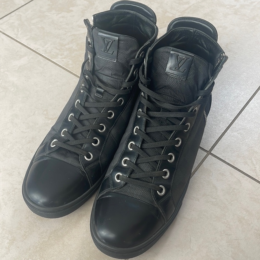 LV shoes